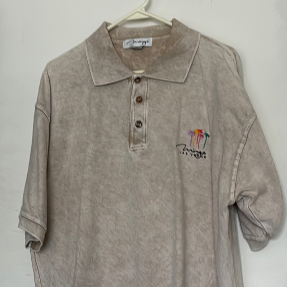 Tan Polo Shirt with Classic Collar and Relaxed Fit